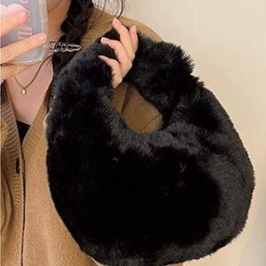 WOW*NEW*Elegant Black Faux Fur Shoulder Bag